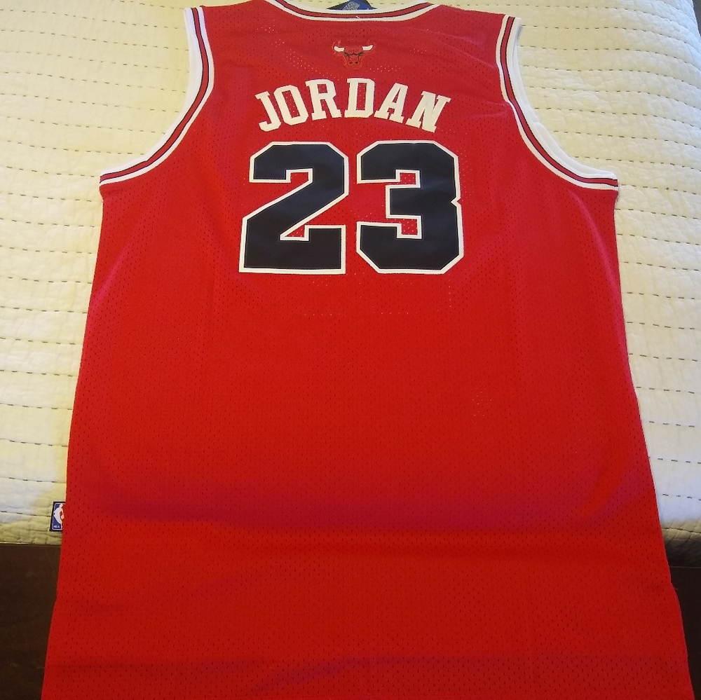 Jordan Jersey size XL NWT Chicago Bulls - Picture 6 of 7